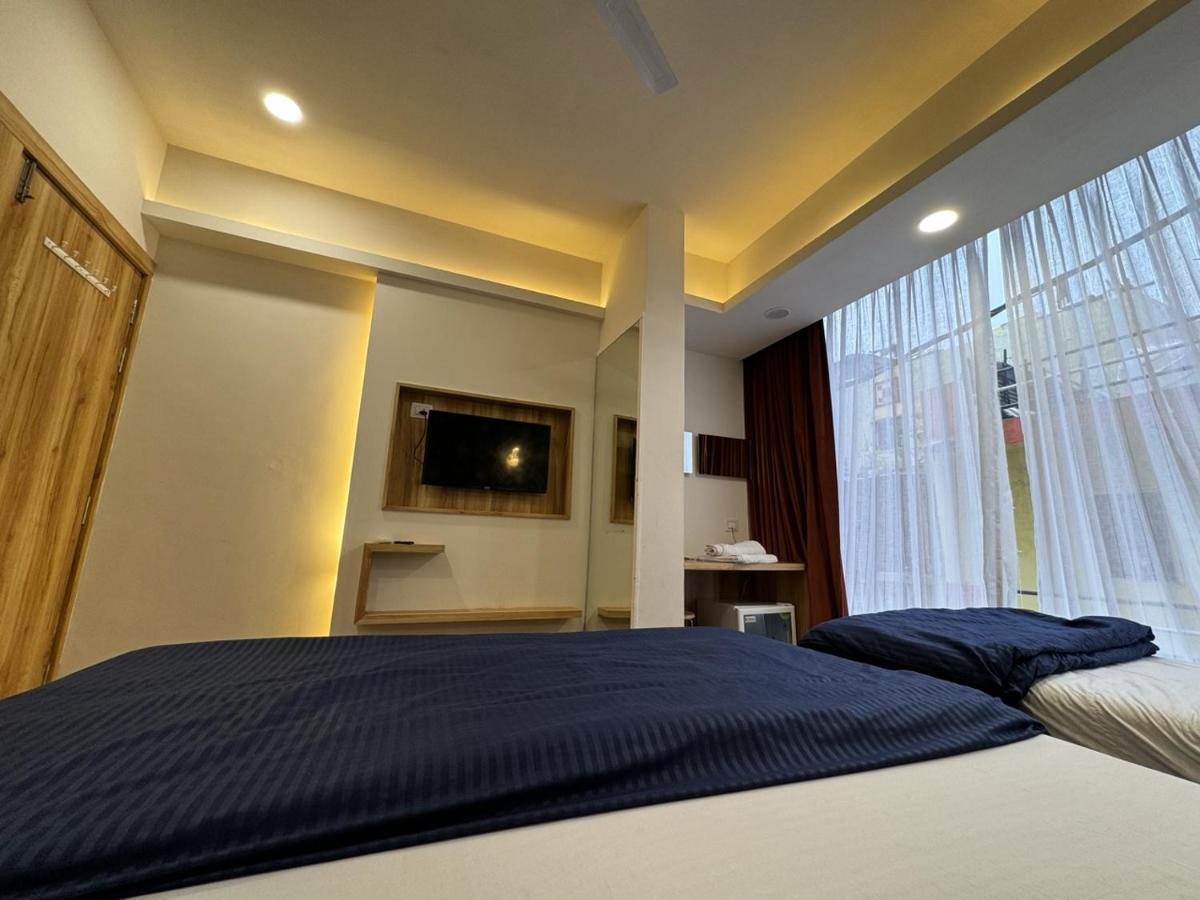 Hotel Shree Mahakal Krapa Ujjain Kamer foto
