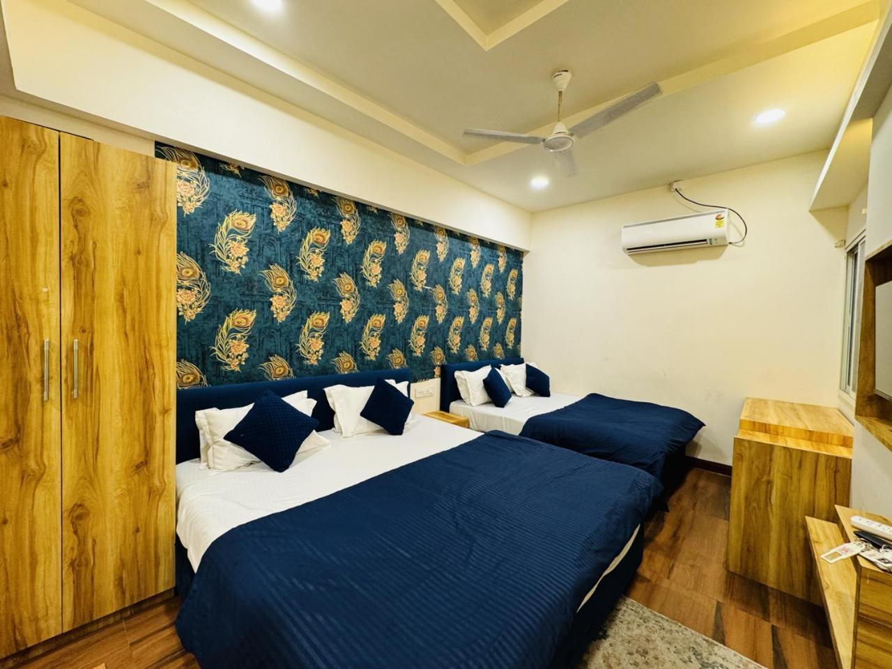 Hotel Shree Mahakal Krapa Ujjain Buitenkant foto